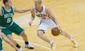 November 4, 2015: Boston Celtics forward Jonas Jerebko (8) defends Indiana Pacers forward Chase Budinger (10) during a NBA game between the Indiana Pacers and Boston Celtics at Bankers Life Fieldhouse in Indianapolis, IN. (Photo by Zach Bolinger/Icon Sportswire)